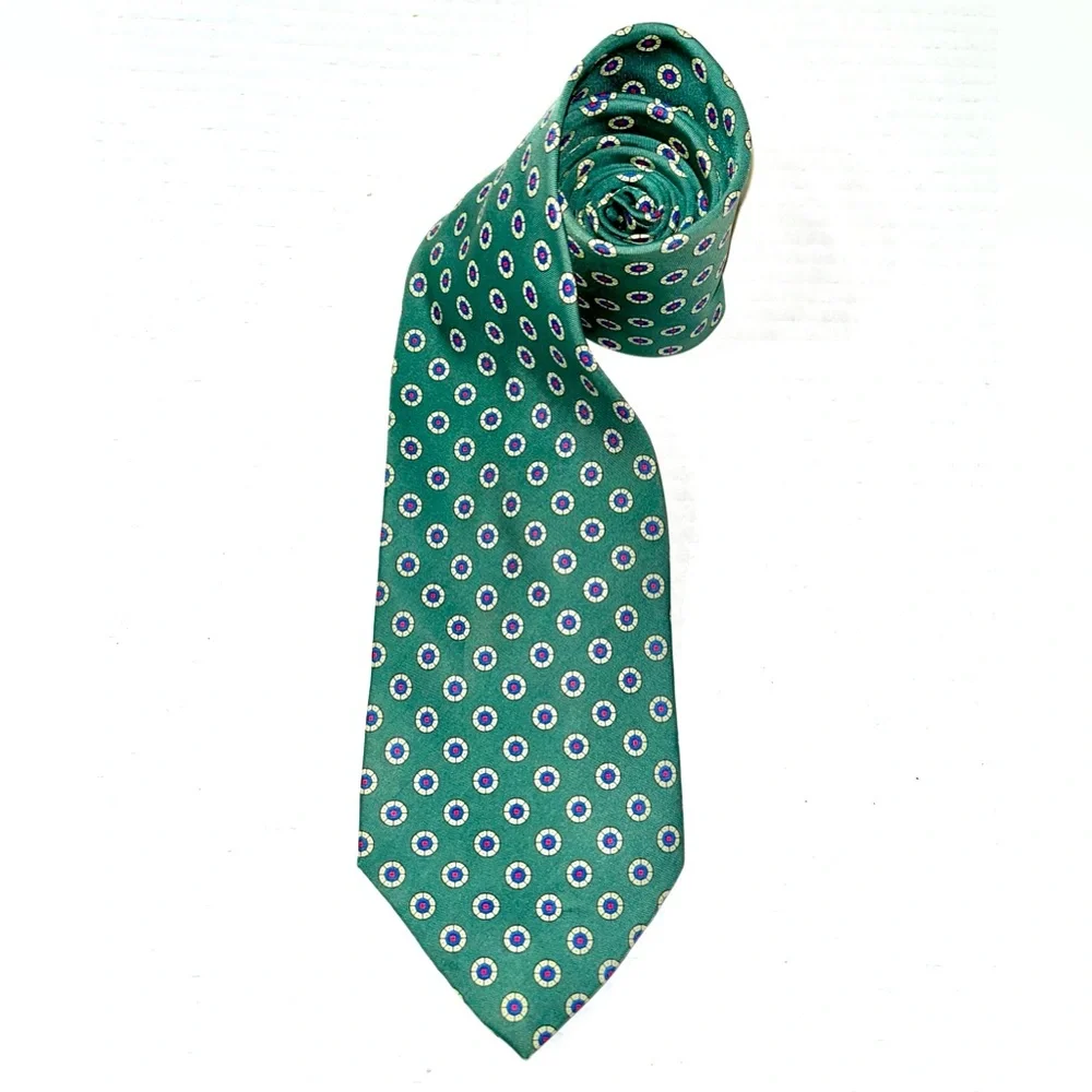Roundtree & Yorke Tie Necktie Green 100% Silk Handmade‎ Professional Preppy